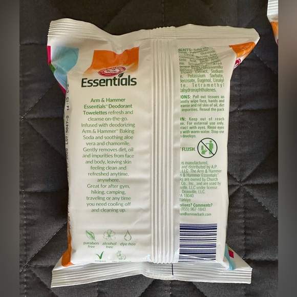 Arm & Hammer Essentials Deodorant wipes Simply Fresh scent - Picture 3 of 5